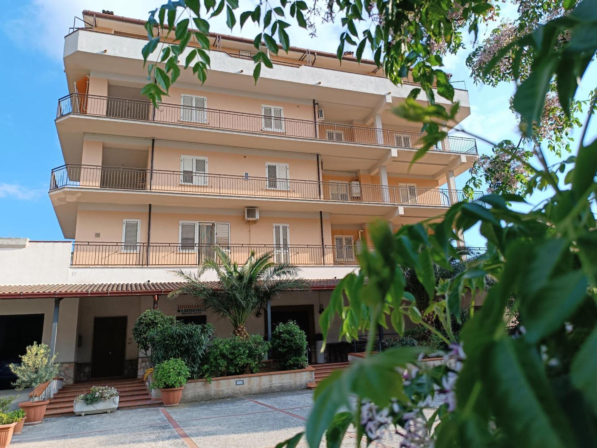 Il Quadrifoglio Hotel Frascineto Ngoại thất bức ảnh