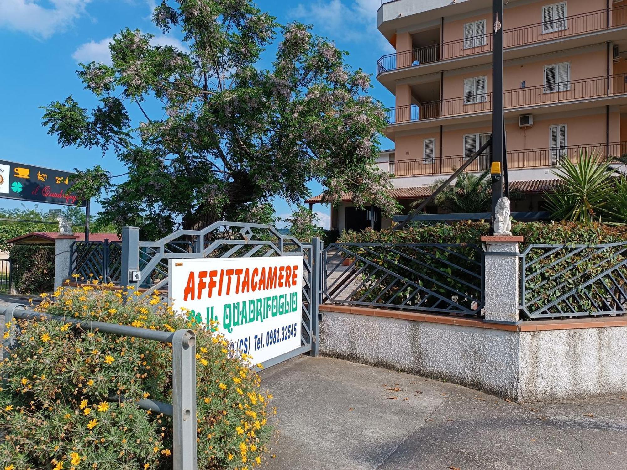 Il Quadrifoglio Hotel Frascineto Ngoại thất bức ảnh